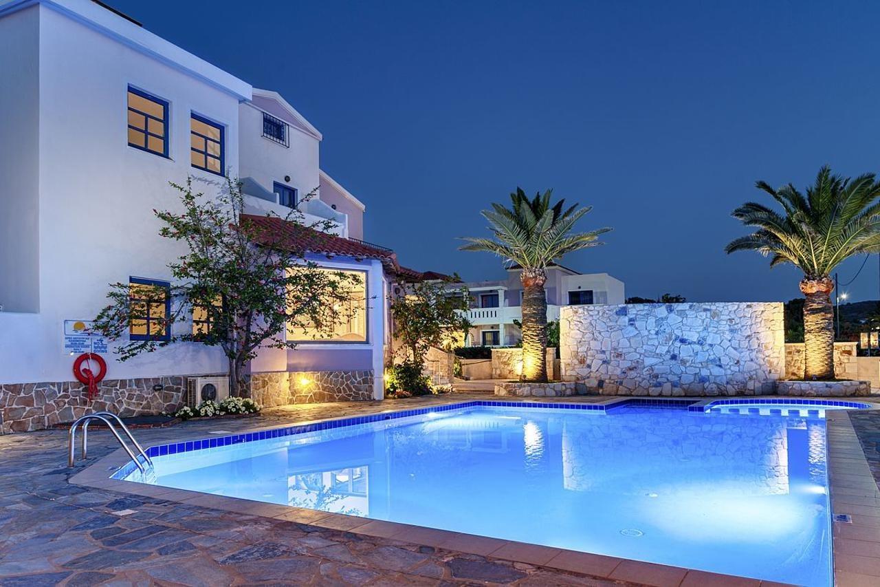 Adelais Hotel Tavronitis Buitenkant foto