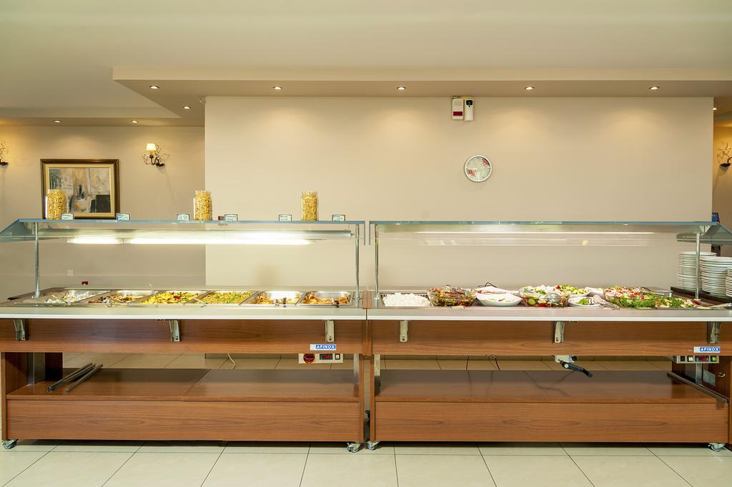 Adelais Hotel Tavronitis Buitenkant foto