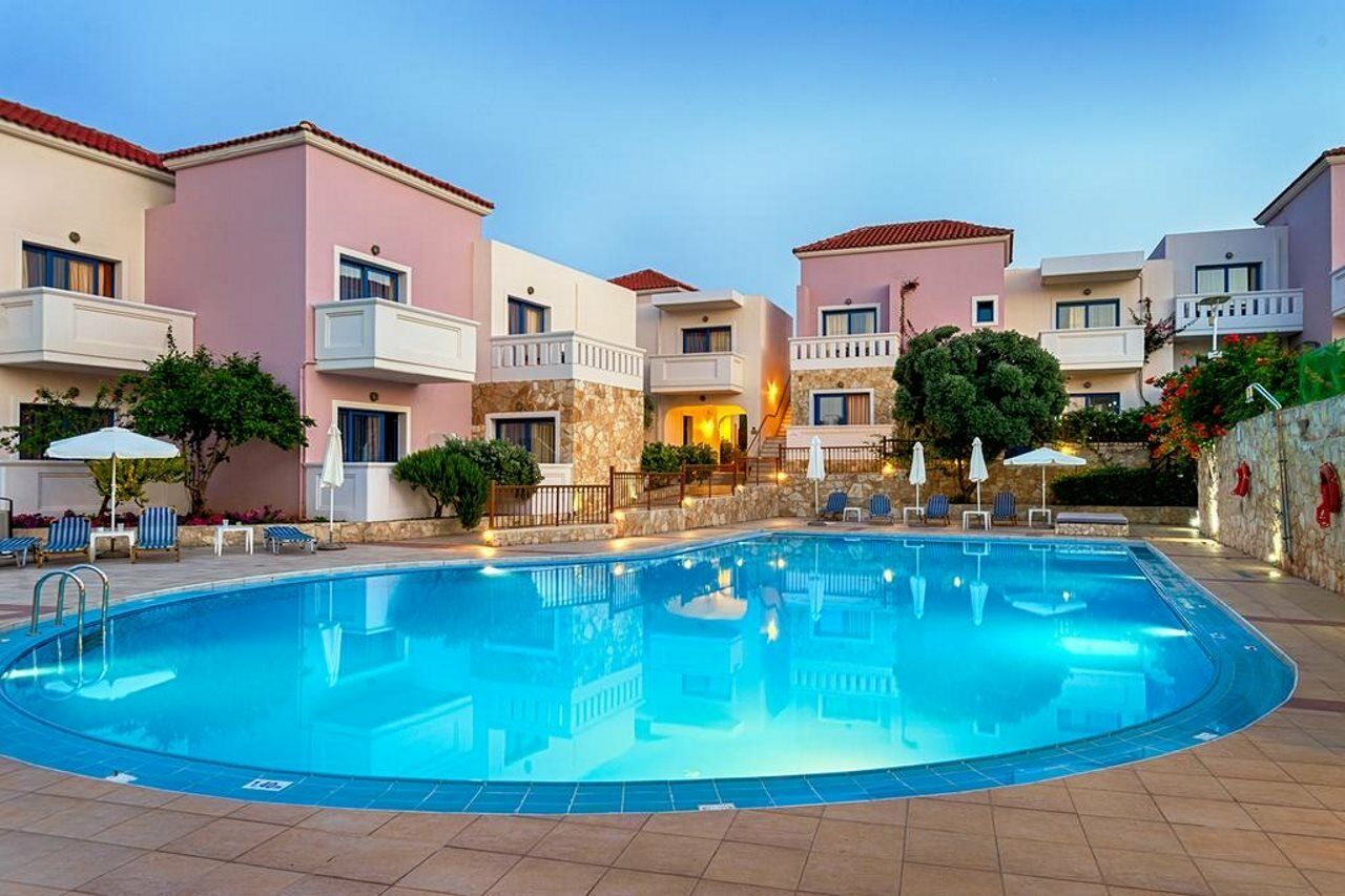 Adelais Hotel Tavronitis Buitenkant foto